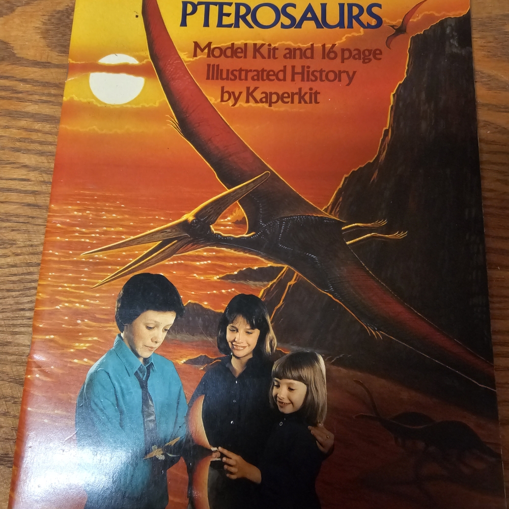 Pterosaurs Model Kit - Illustrated History